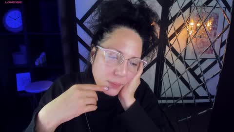 Snapshot of anita_muse chatting on 12.30.24 Anita online show from 12.30.24