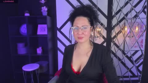Snapshot of anita_muse chatting on 03.12.25 Anita online show from 03.12.25