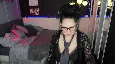 Snapshot of anita_muse chatting on 10.14.25 Anita online show from 10.14.25
