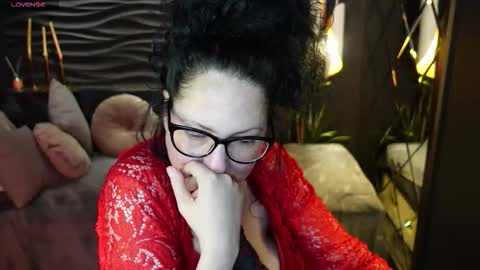 Snapshot of anita_muse chatting on 10.17.25 Anita online show from 10.17.25