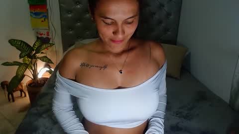 esmeralda online show from 02.15.25