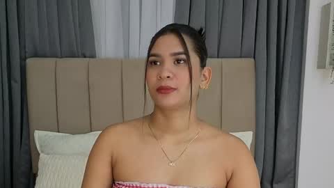 Snapshot of anittafoxx chatting on 05.01.26 anittafoxx online show from 05.01.26