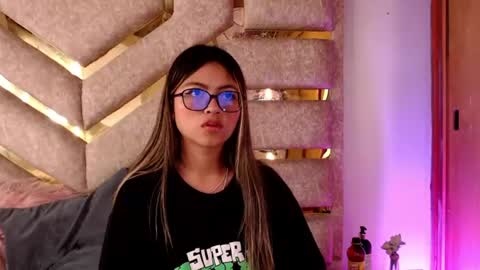 Snapshot of anittarouse chatting on 06.10.26 Anitta Rouse online show from 06.10.26
