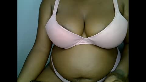 Snapshot of aniz65 chatting on 11.14.25 aniz65 online show from 11.14.25