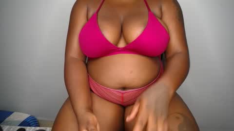 Snapshot of aniz65 chatting on 12.18.25 aniz65 online show from 12.18.25