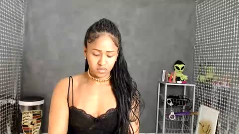 Snapshot of anjinhama chatting on 07.18.26 Hello My name is NaiaraPv is OPEN online show from 07.18.26