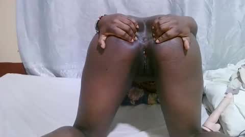 Snapshot of ann_keller chatting on 02.03.26 ann_keller online show from 02.03.26