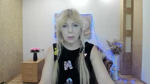 Anna Ditrih online show from 01.17.26