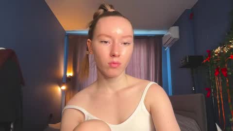 Snapshot of anna_kare chatting on 04.13.26 Anna online show from 04.13.26