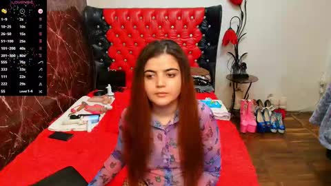 Snapshot of anna_lwice chatting on 11.29.25 Ana online show from 11.29.25