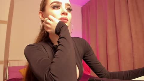 Anna online show from 01.18.25
