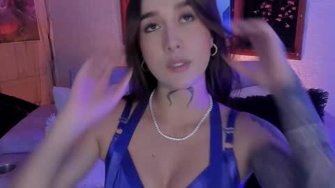 annaa__ online show from 03.18.26