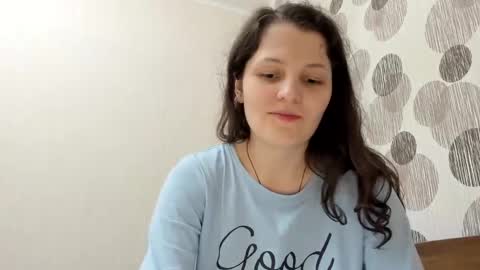 annaahcharm online show from 02.15.25