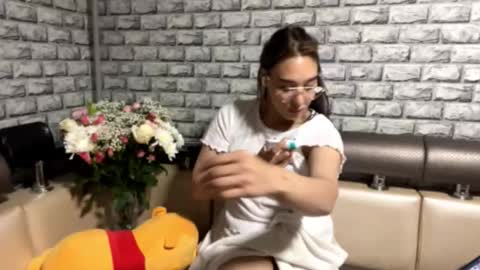 Sarah online show from 10.02.25