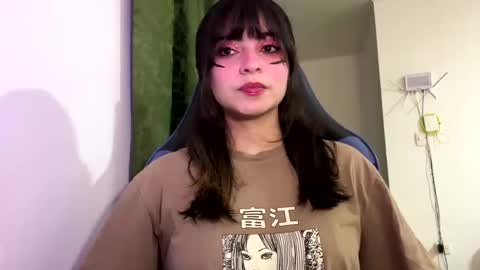 Snapshot of annacrow chatting on 11.20.25 Anna online show from 11.20.25