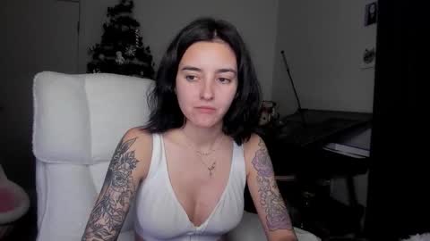 Anna Forevers online show from 12.23.25