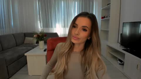 annaise  online show from 04.26.26