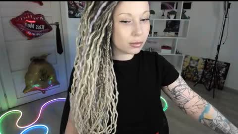 Anna online show from 05.03.26