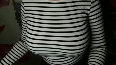 Bella online show from 11.21.25