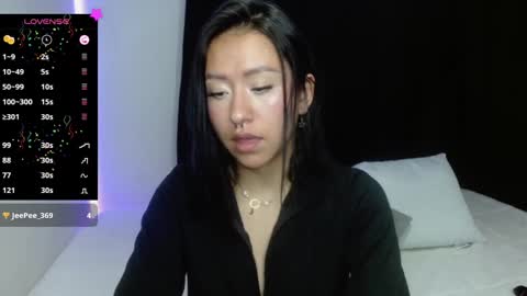 Snapshot of anne_nicholson chatting on 12.14.24 Anne  online show from 12.14.24