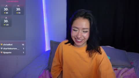 Snapshot of anne_nicholson chatting on 01.19.25 Anne  online show from 01.19.25