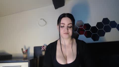 Snapshot of annebellee69 chatting on 02.10.25 annebellee69 online show from 02.10.25