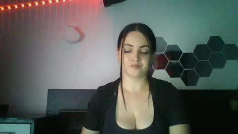 Snapshot of annebellee69 chatting on 10.03.25 annebellee69 online show from 10.03.25