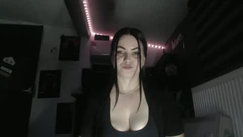 Snapshot of annebellee69 chatting on 10.07.25 annebellee69 online show from 10.07.25
