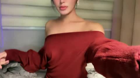 Kim online show from 12.15.25