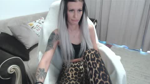 Anna online show from 04.23.26