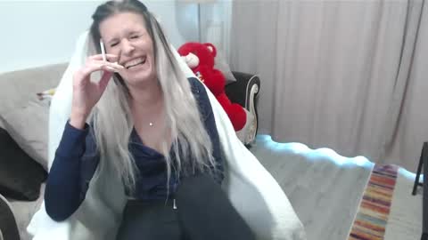 Anna online show from 05.12.26