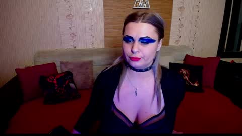 Snapshot of annessixreign chatting on 01.19.25 AnnessixReign online show from 01.19.25