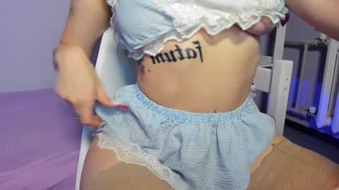 Snapshot of annetenet chatting on 12.12.24 Annet online show from 12.12.24