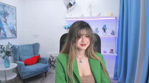 Snapshot of annetli chatting on 05.20.26 annetli online show from 05.20.26