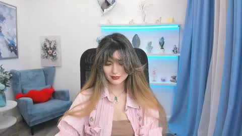 Snapshot of annetli chatting on 06.05.26 annetli online show from 06.05.26