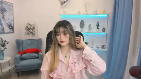 Snapshot of annetli chatting on 06.14.26 annetli online show from 06.14.26