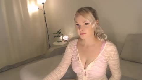 Annett online show from 09.24.25