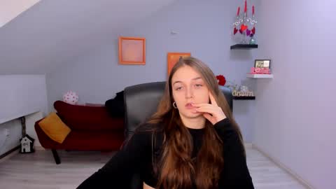 annewilsonn online show from 02.16.26