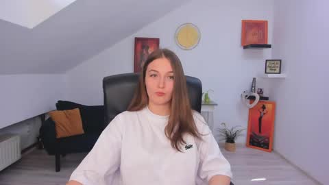annewilsonn online show from 04.27.26