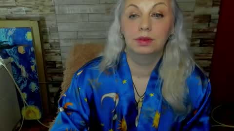 Snapshot of anngelynajoy chatting on 10.13.25 Anngel online show from 10.13.25