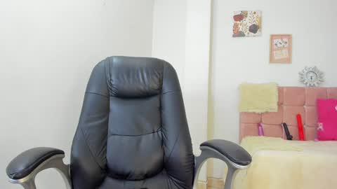 Anna online show from 12.30.24