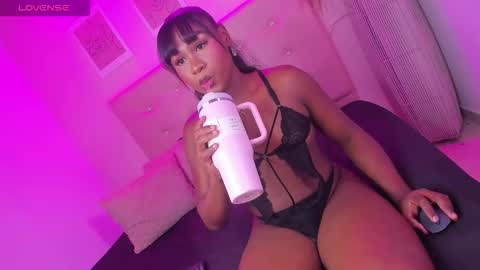 Snapshot of annie_dolce_ chatting on 03.02.26 annie_dolce_ online show from 03.02.26