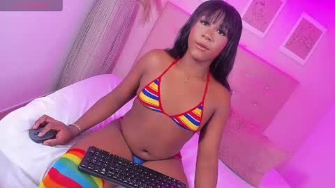 annie_dolce_ online show from 04.13.26