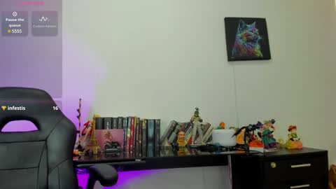 annie_loff online show from 01.09.25