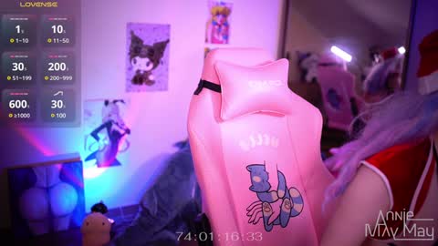 Snapshot of annie_may_may chatting on 12.28.24 Annie May   online show from 12.28.24