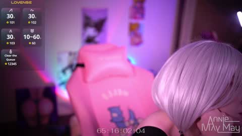 Snapshot of annie_may_may chatting on 01.05.25 Annie May   online show from 01.05.25