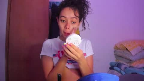 annie_rosse1017 online show from 02.28.26