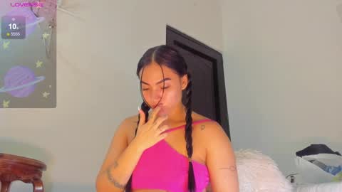 Snapshot of annie_santosx chatting on 02.08.25 annie_santosx online show from 02.08.25