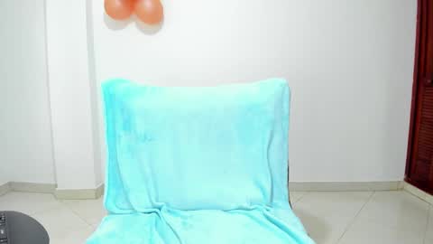 Annie online show from 12.16.24