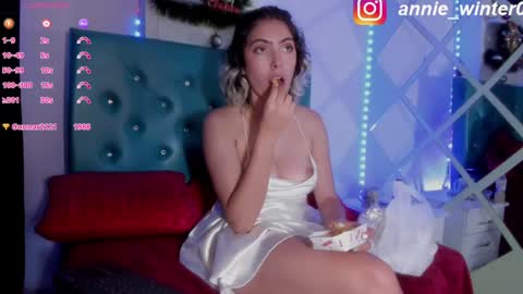 Annie online show from 12.31.24